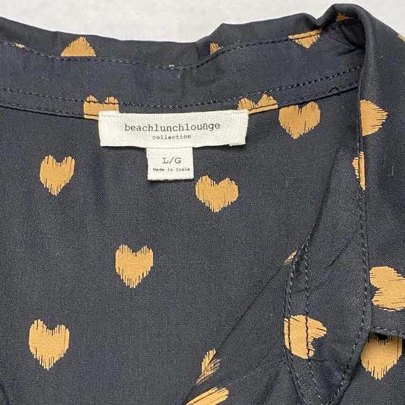 beachlunchlounge Tops - Beach Lunch Lounge Button Up Shirt, Women's Size L, Black with Brown Hearts
